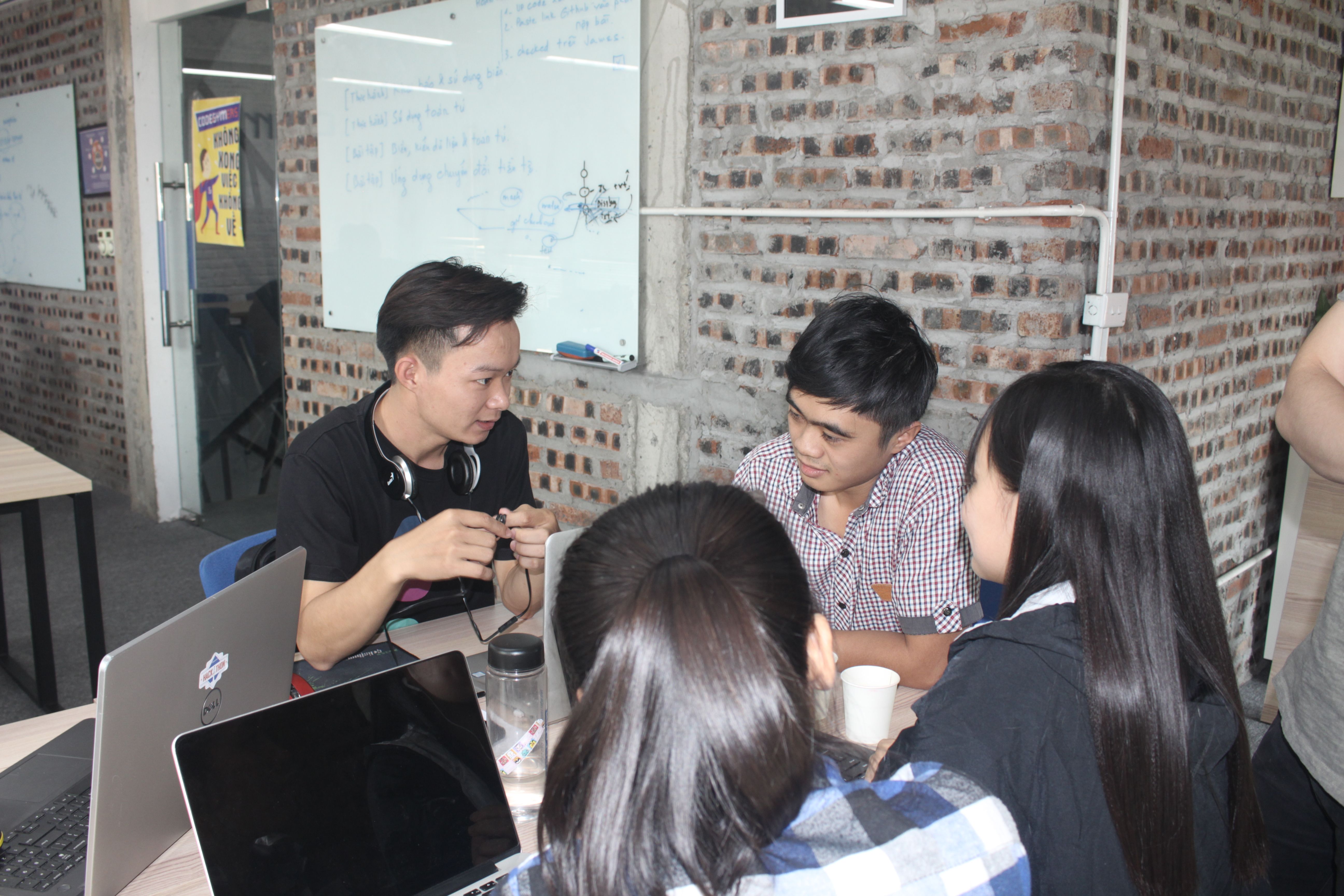 cuộc thi CodeGym Autumn Hackathon cuộc thi CodeGym Autumn Hackathon