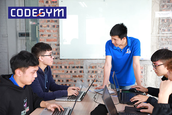 Nên học lập trình web TPHCM tại CodeGym