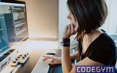 40 tuổi thất nghiệp nên làm gì và nên học gì trong năm 2025?