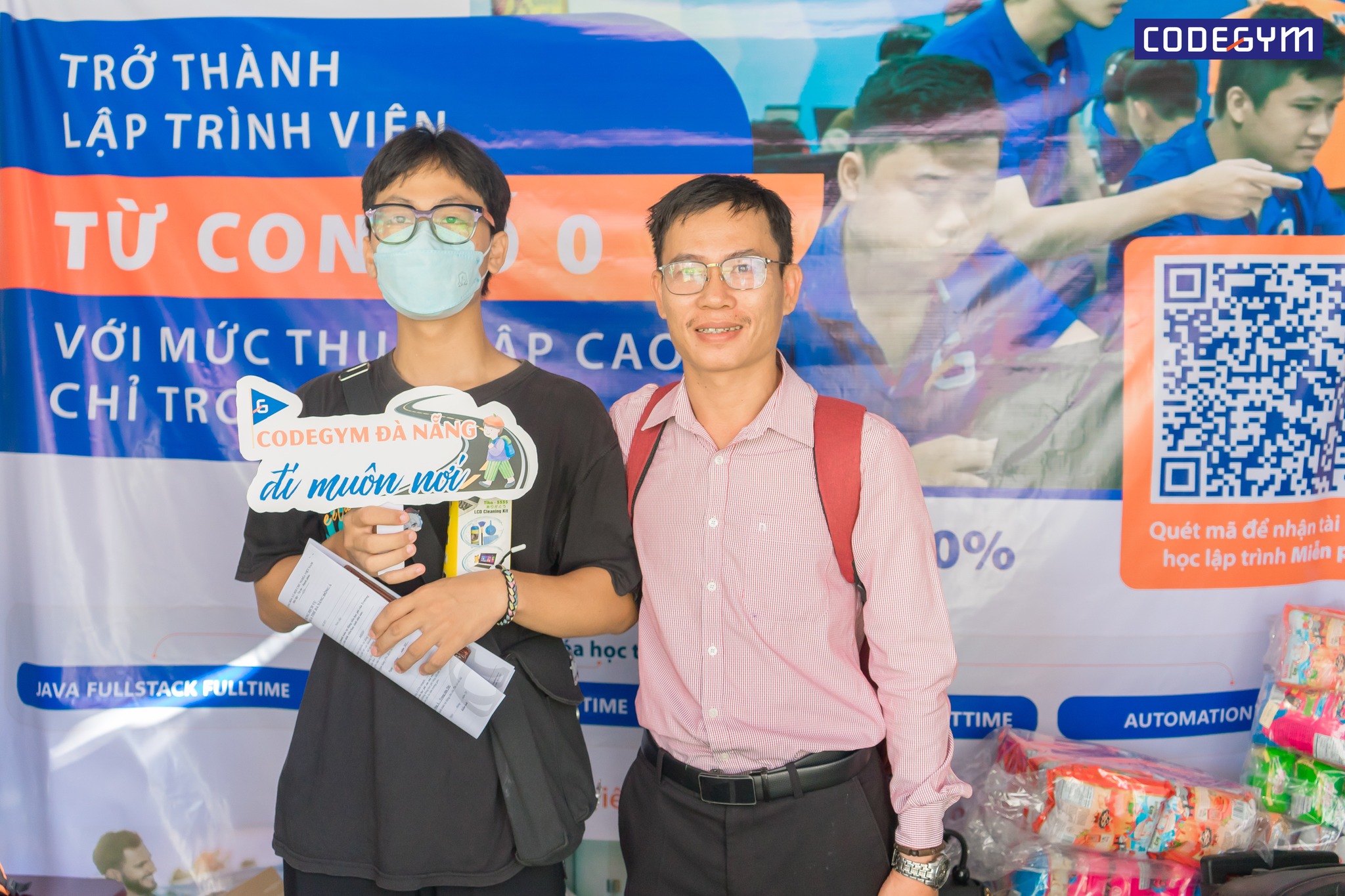 CodeGym Đà Nẵng chào đón Tân sinh viên Trường Đại học Kinh tế