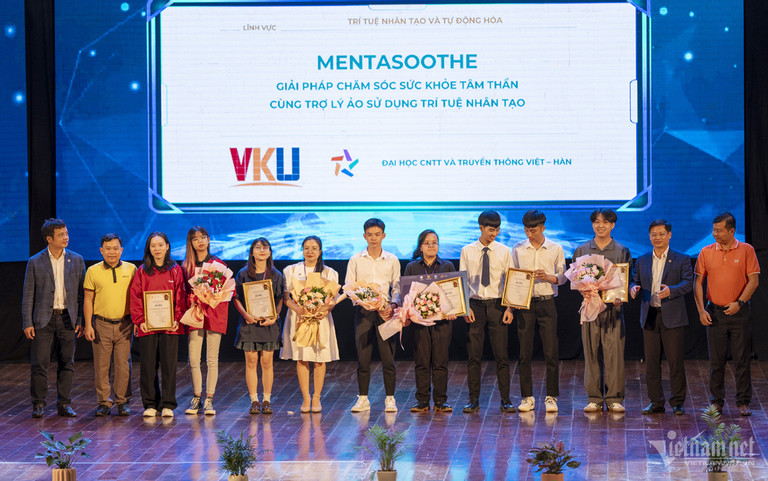 Dự án của nhóm sinh viên trường đại học CNTT và Truyền thông Việt – Hàn là 1 trong 5 dự án giành giải Nhất của VietFuture 2023.