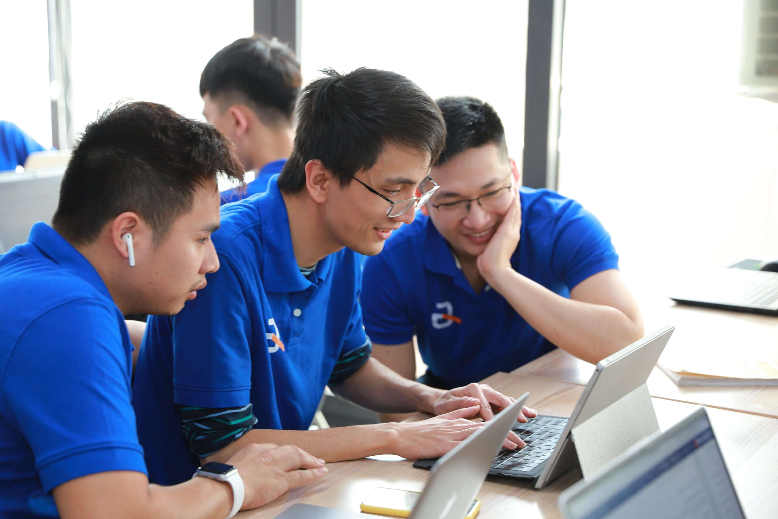 TOP 5 TRUNG TÂM ĐÀO TẠO LẬP TRÌNH WEB ĐÁNG HỌC NHẤT 2026