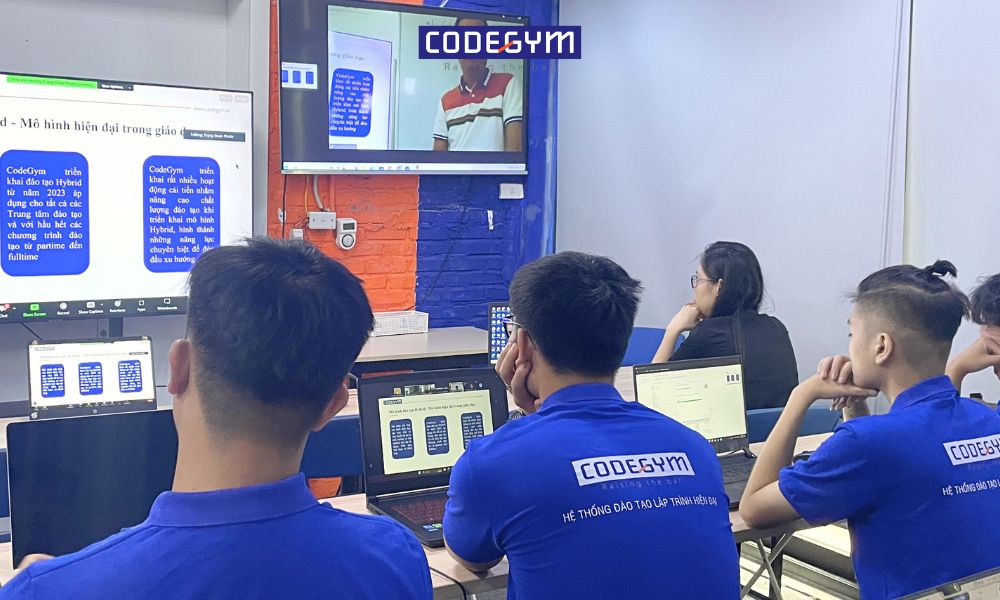 CodeGym khai giảng khoá Web Fullstack, Backend, Frontend