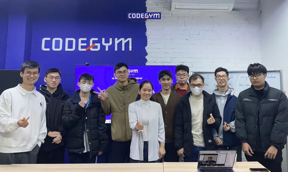 CodeGym khai giảng khóa lập trình Backend – Frontend tháng 01.2025
