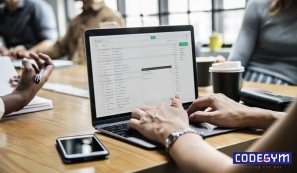 học Data Analytics